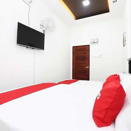 Super Oyo 89678 Ady Hotel Kuala Terengganu Exterior foto