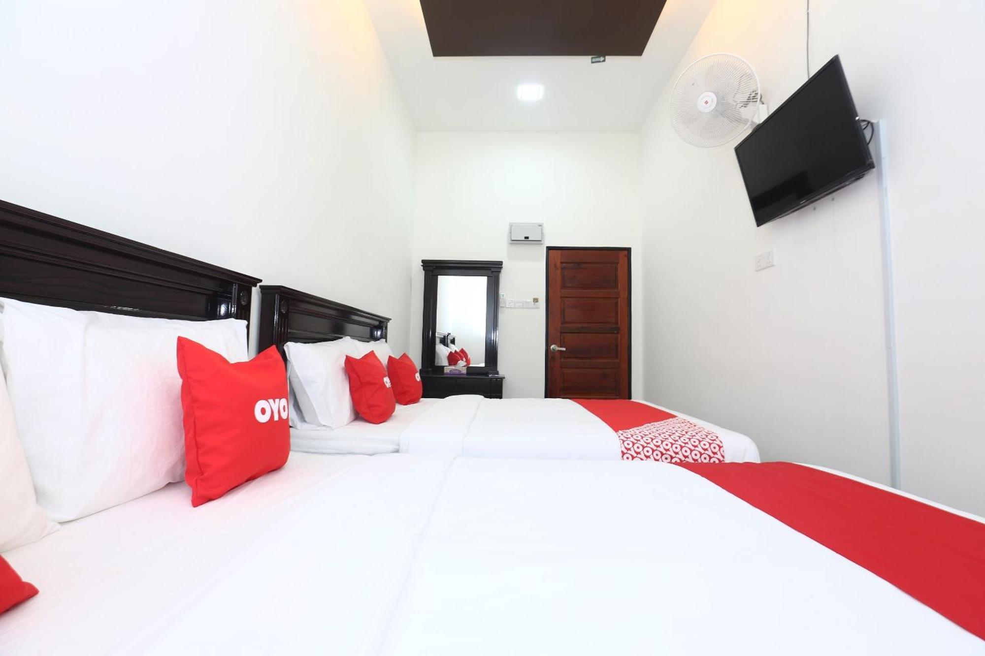 Super Oyo 89678 Ady Hotel Kuala Terengganu Exterior foto