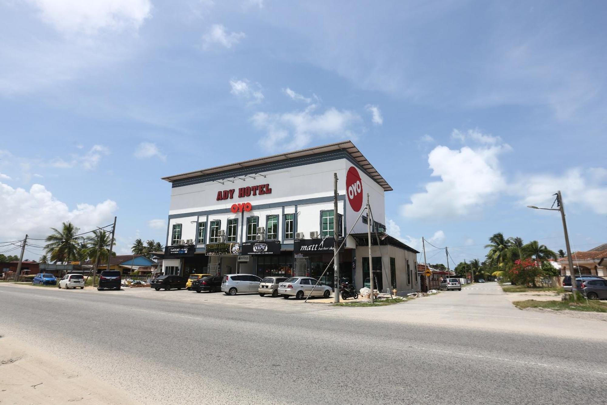 Super Oyo 89678 Ady Hotel Kuala Terengganu Exterior foto