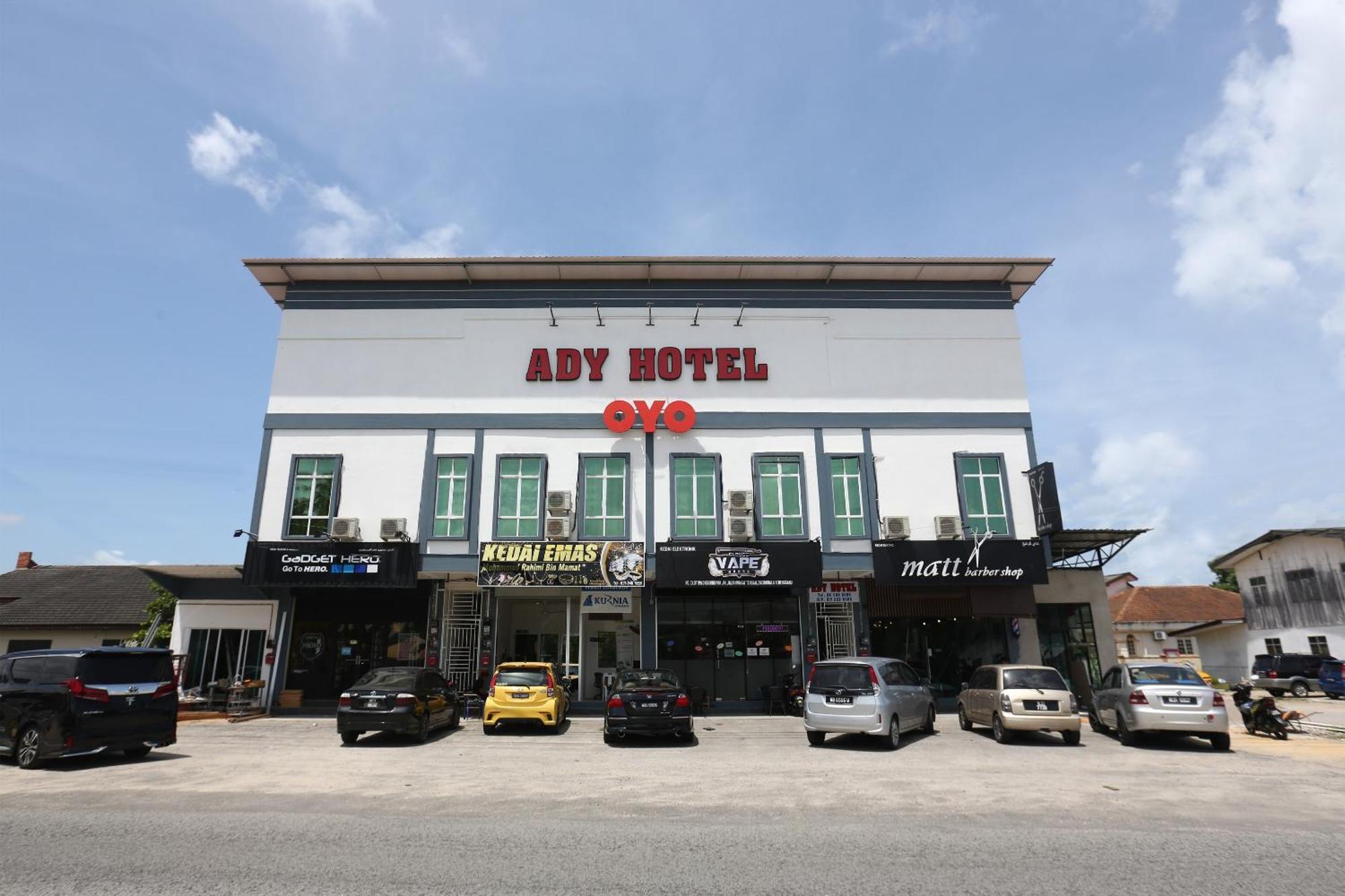Super Oyo 89678 Ady Hotel Kuala Terengganu Exterior foto